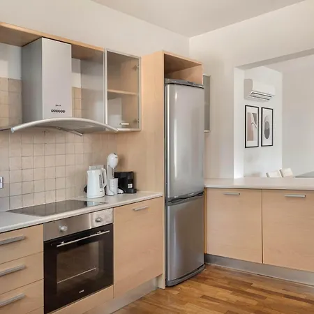 Phaedrus Living Evergreen Flat Apartament Nikozja